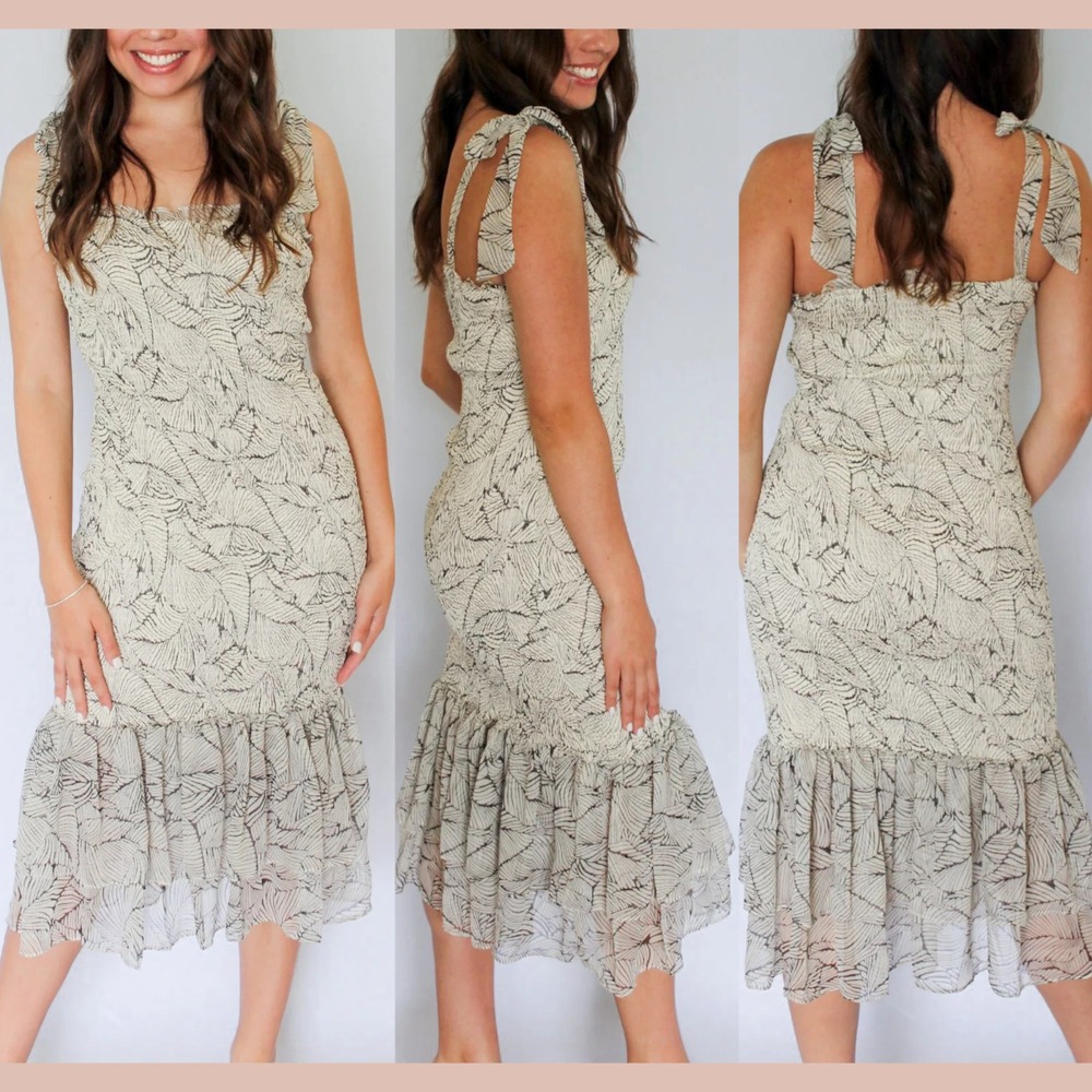 NEW $55 Lena [ Small ] Alana Smocked Leaf‎ Print Midi Dress in Cream Black U1460